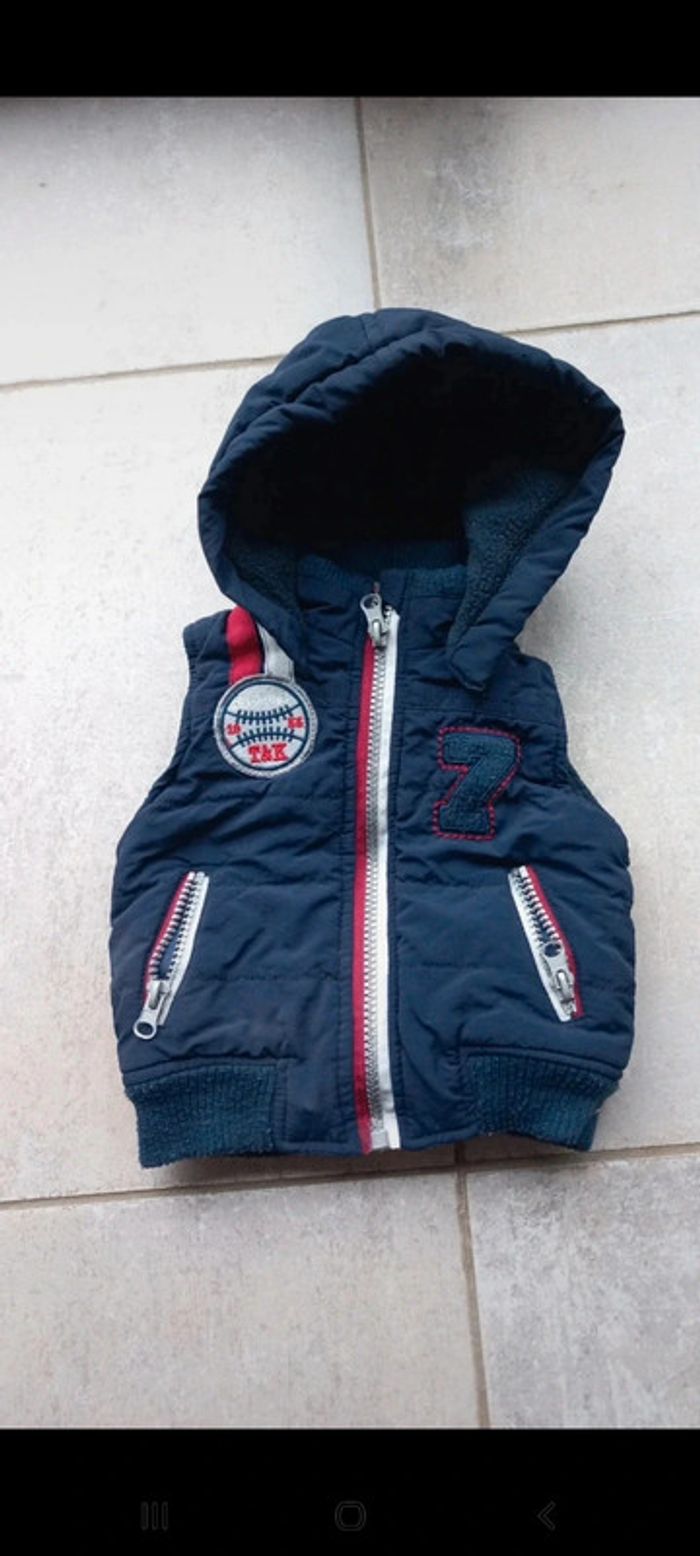 Doudoune sans manches bleu marine 6 mois