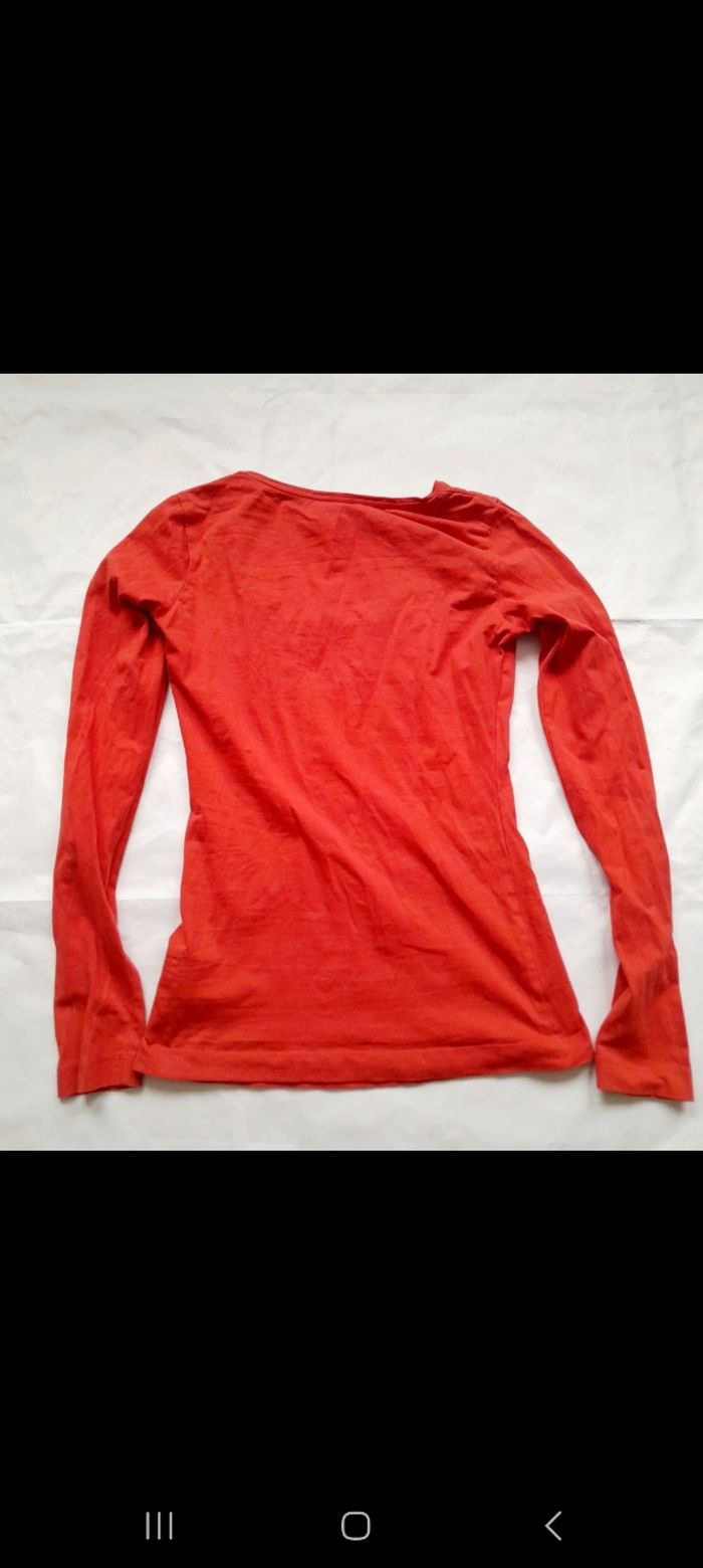 Tee shirt à manches longues femme rouge H&M taille XS - photo numéro 2