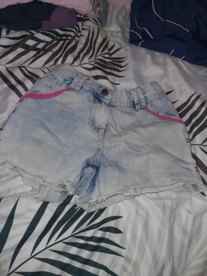 Short 8 ans