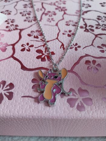 Collier stitch
