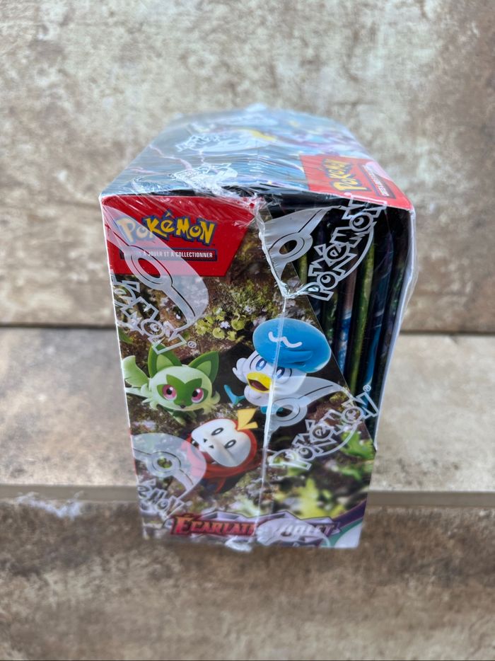 Display Pokémon ev1 écarlate et violet avec petit défaut de scellage - photo numéro 6