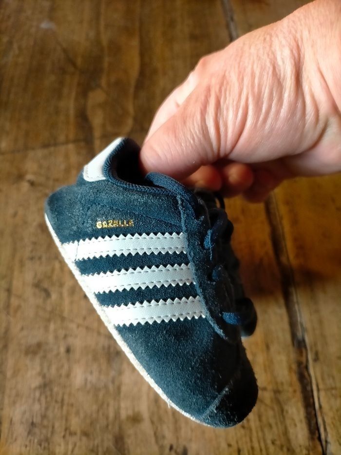 Adidas gazelle bébé pt 17/18 - photo numéro 2