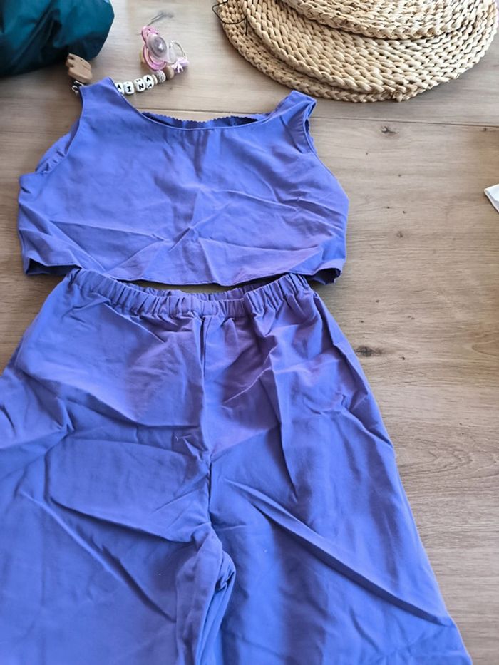 Ensemble crop top et pantalon léger - photo numéro 2