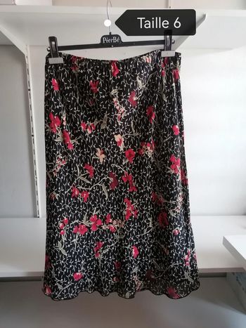 Jupe noire fleurie T6