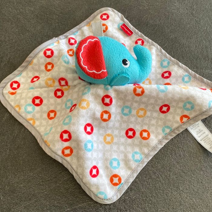 Doudou éléphant plat fisher price