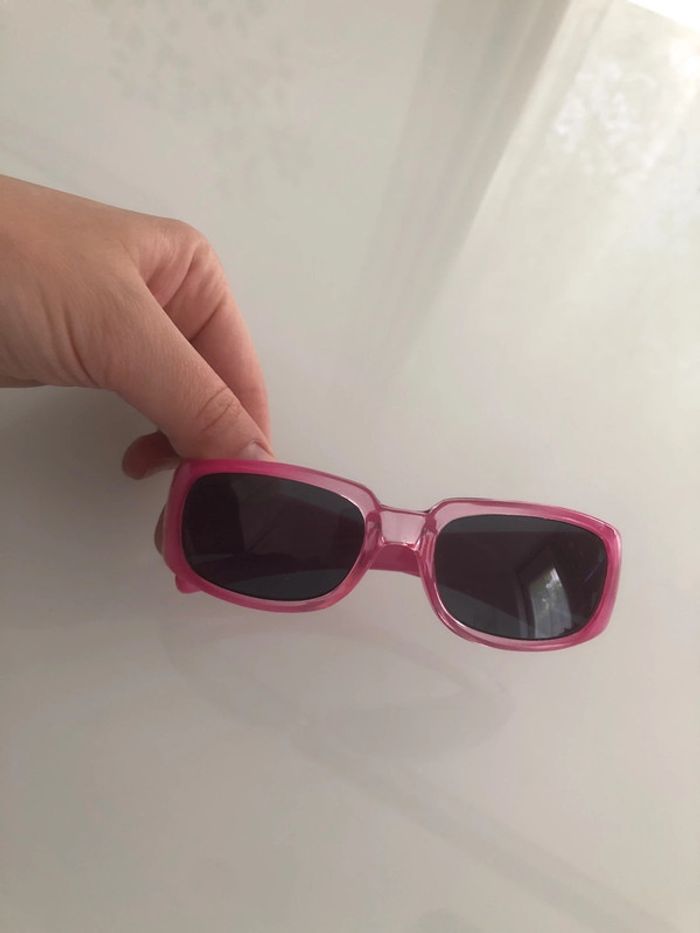 Paire de lunette rose