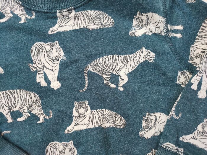 Sweat Zara et jean taille 4/5 ans - photo numéro 4