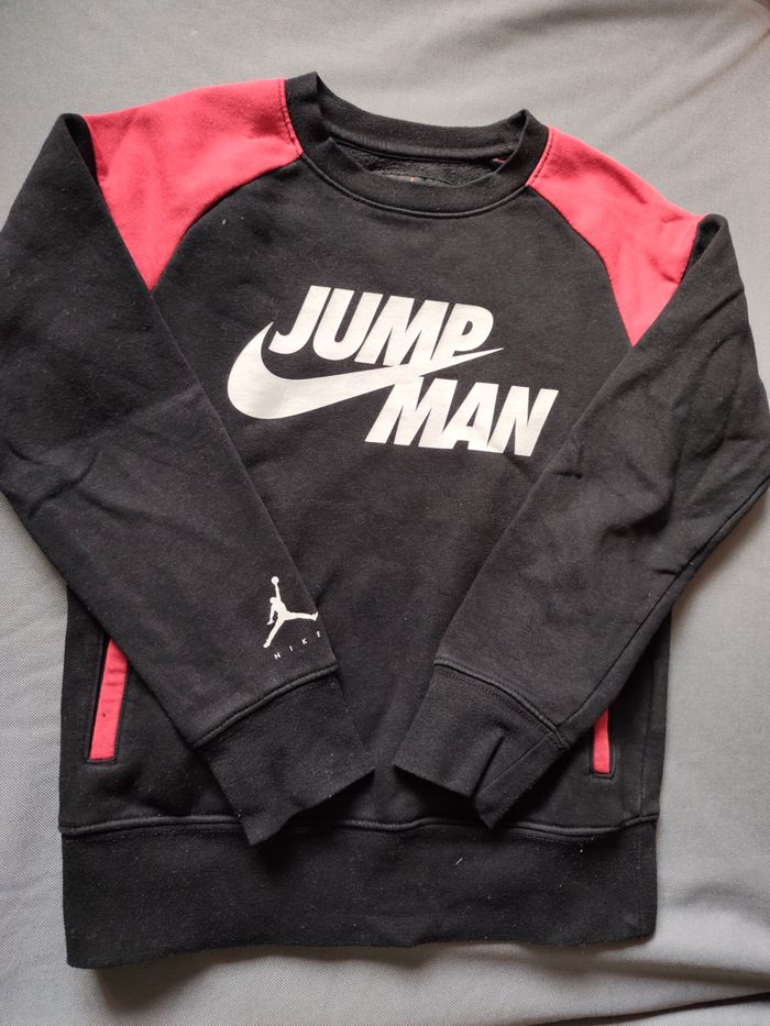 Sweat Jordan 🎮 Taille 8/10 ans