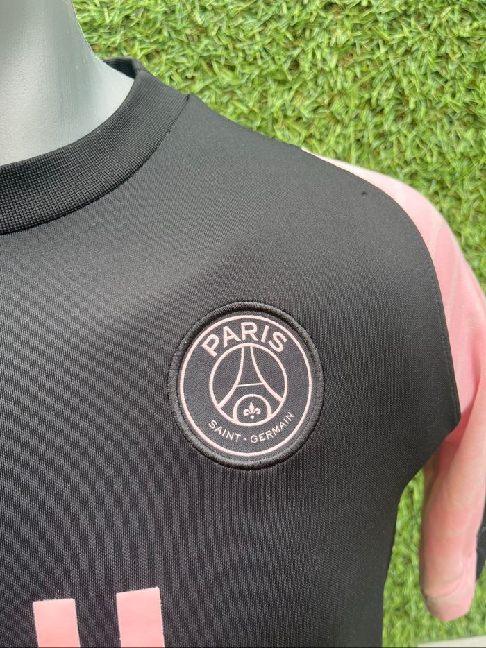 Maillot training PSG - photo numéro 4