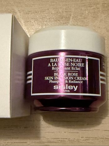 Sisley baume en eau à la rose noire