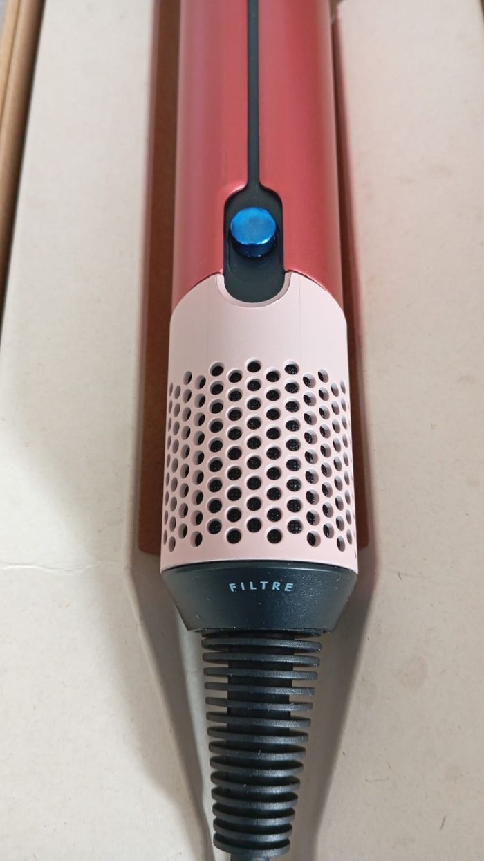 Dyson ,lisseur ,sèche-cheveux - photo numéro 2