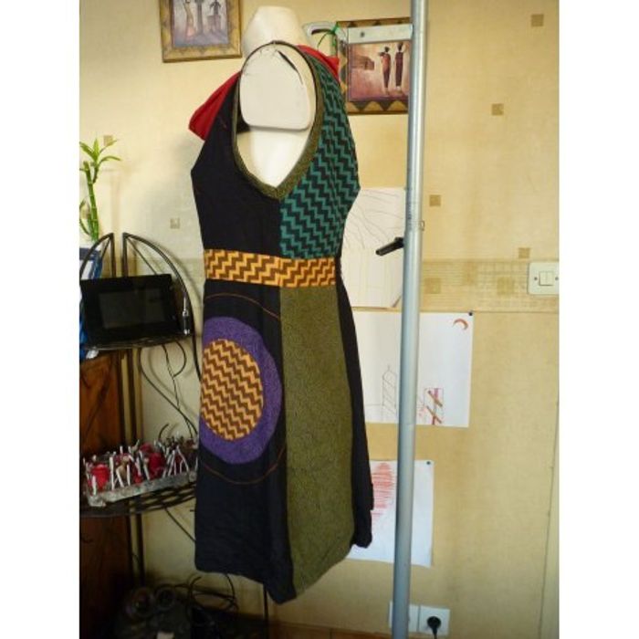 Sweewë - Robe noir /rouge taille M/L - photo numéro 7