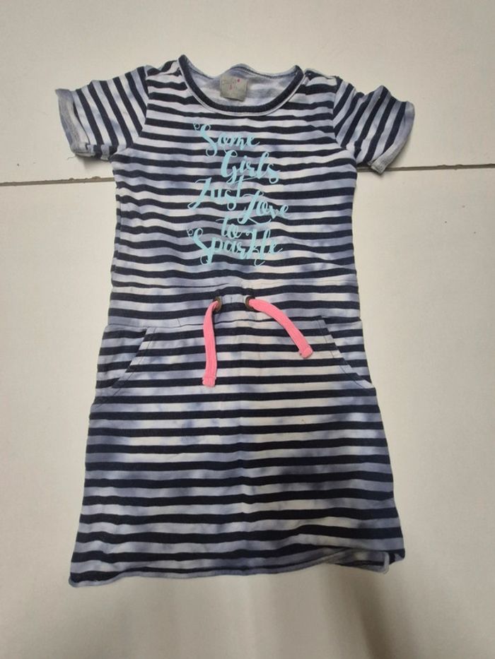 Robe rayée