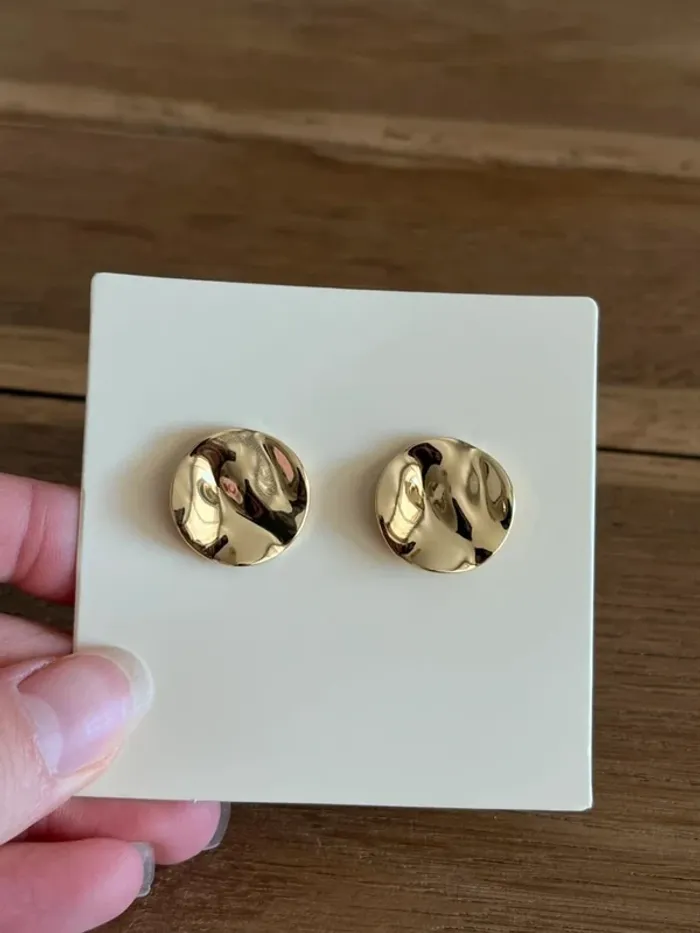 Boucles d’oreilles dorées