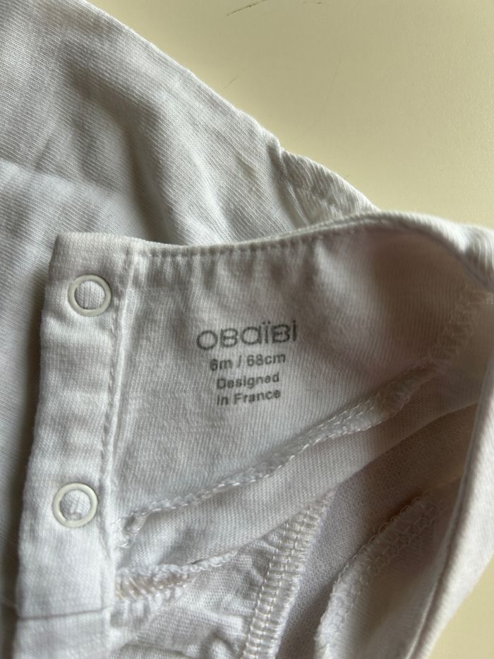 Tee-shirt blanc broderie fleurs taille 6 mois - photo numéro 5