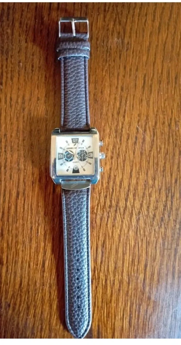 Montre Daniel hechter
