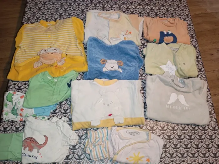 Lot garçon 1 an – vêtements complets - photo numéro 2