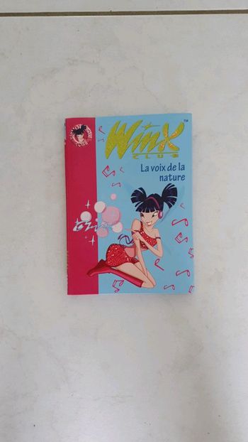 Livre la bibliothèque rose Winx Club n°4 V5