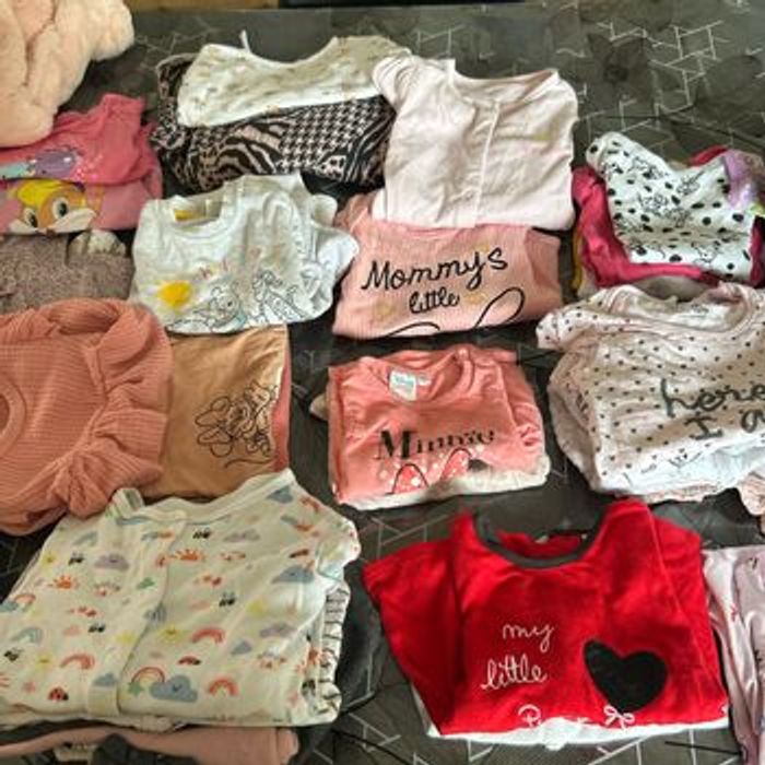 Lot vêtements fille 6-9mois - photo numéro 3