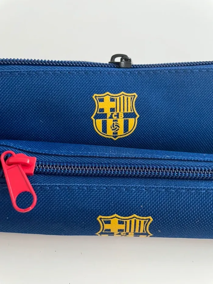 2 petites trousses FC Barcelone neuve
