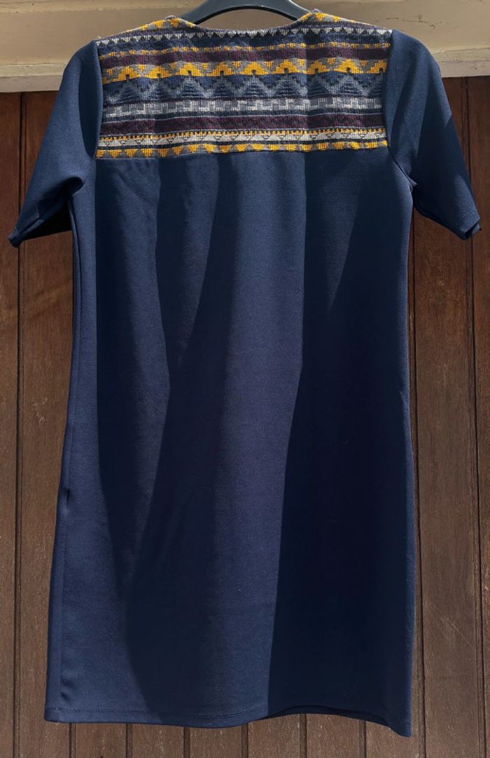 🌟 Robe bleue à motifs tissés 🌟 - photo numéro 3