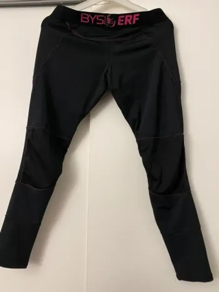 Legging sport rose et noir Byskinperf - photo numéro 5