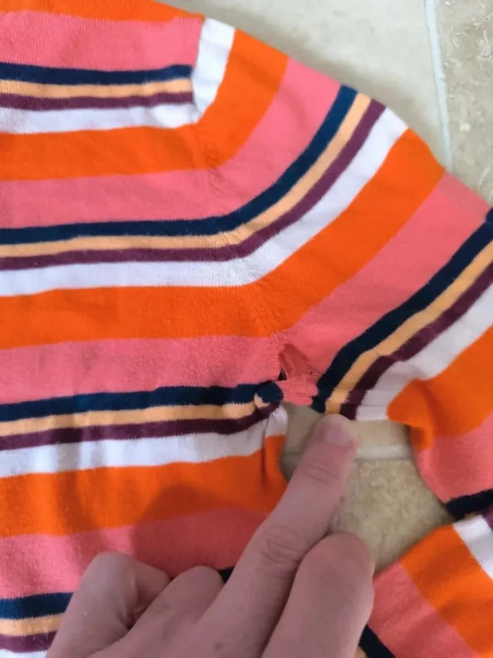 Sweat capuche fin coloré troué fille XL Tommy Hilfiger - photo numéro 9