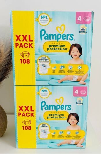 216  Couches  Pampers  Premium Protection taille 4