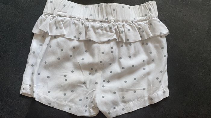 Shorts bébé fille Tao et Kiabi - photo numéro 3