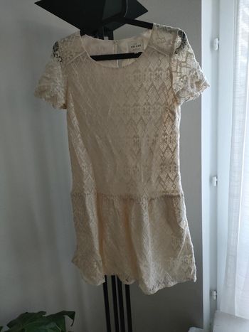 Robe Sézane en dentelles