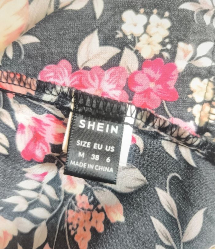 Robe fleurie Shein - photo numéro 2