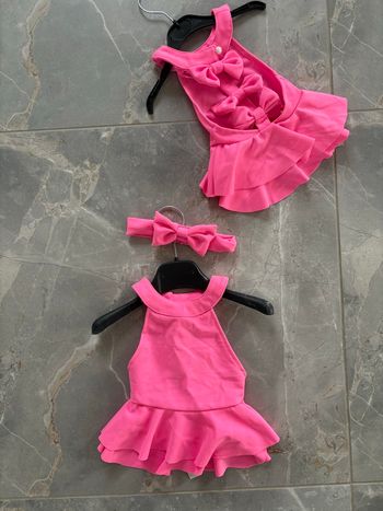 Une Robe avec triple noeud au dos et bandeau noeud 12 mois rose