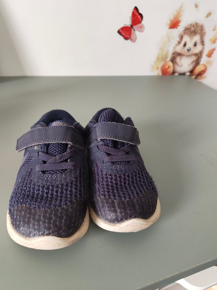 Baskets nike 23.5 - photo numéro 2