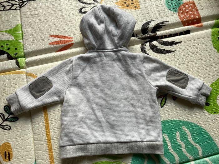 Gilet 6 mois automne/hiver - photo numéro 4