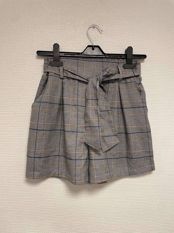 short gris femme taille S - photo numéro 2