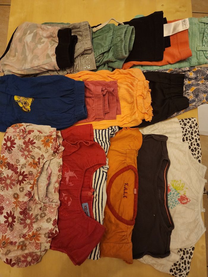 Lot vetement fille taille 4 ans - photo numéro 2