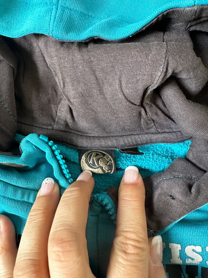 Gilet à capuche T. 10 ans - photo numéro 3
