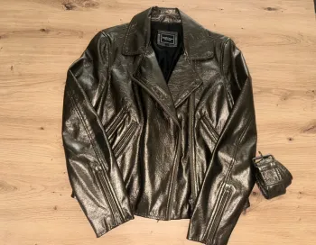 Veste doré