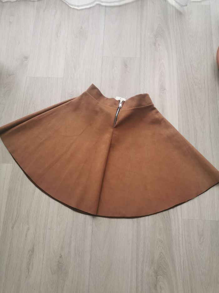 Jupe patineuse en daim  Camel- taille 36 - photo numéro 2