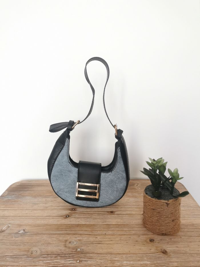 Petit sac croissant à boucle dorée Shein
