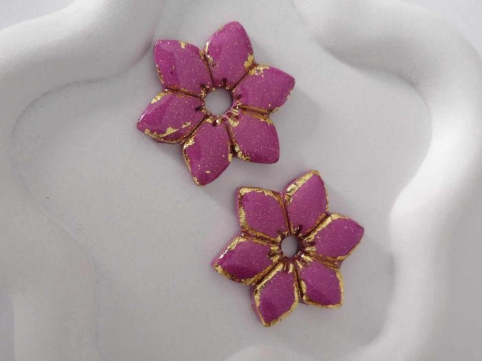 Pampilles fleurs colorées en pâte polymère – Charms interchangeables pour boucles d’oreilles - photo numéro 6