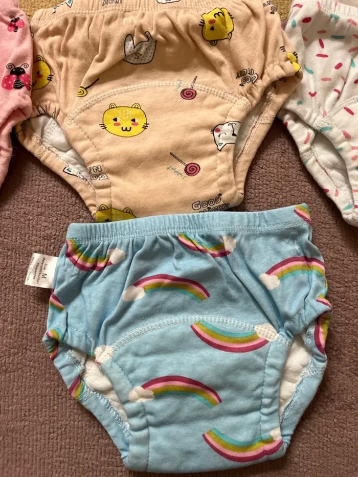 Culottes d’apprentissage taille M 14-16kg - photo numéro 2