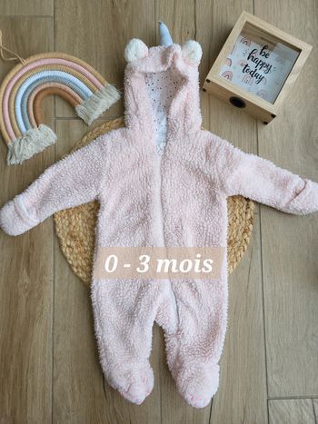 🍒Combinaison chaude rose licorne 0 -3 mois 62 cms 🌹