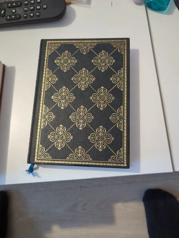 Livre relié déco arlequin Morris west