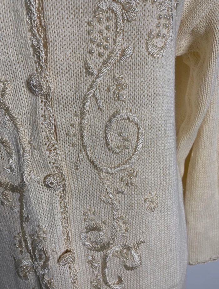 Cardigan perles et broderies blanc crème Vintage T36/38 S/M - photo numéro 2