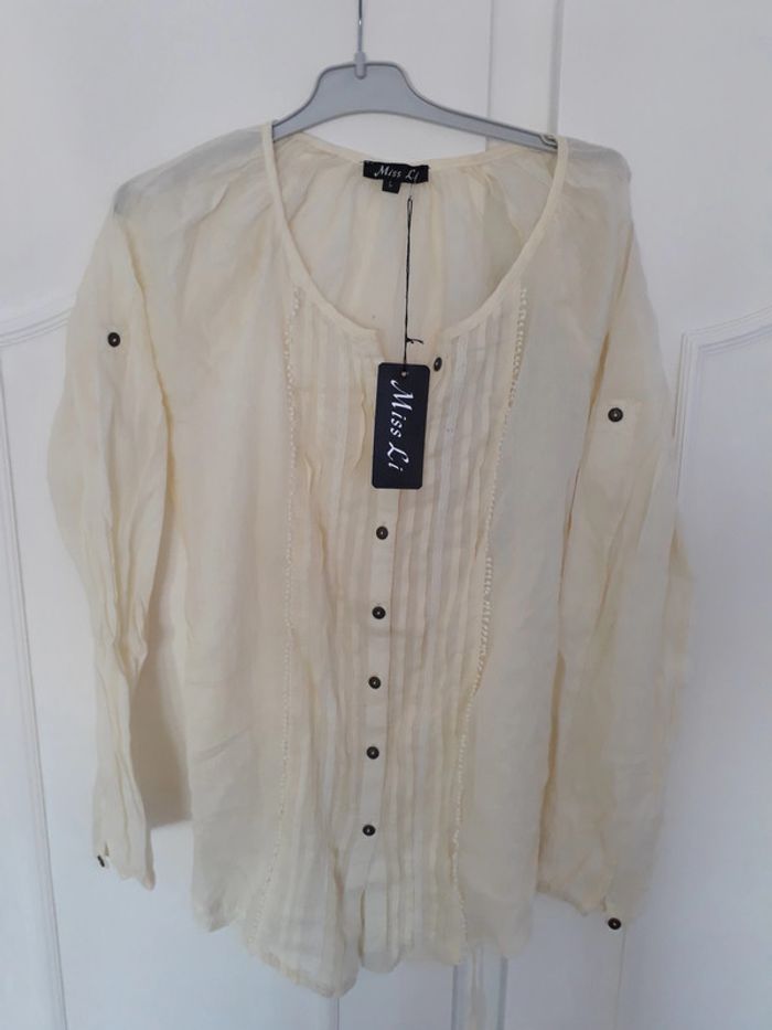 Chemise beige neuve