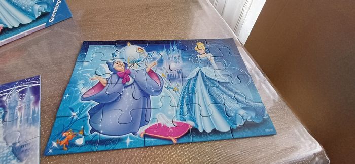 Lot puzzles disney princesse - photo numéro 3