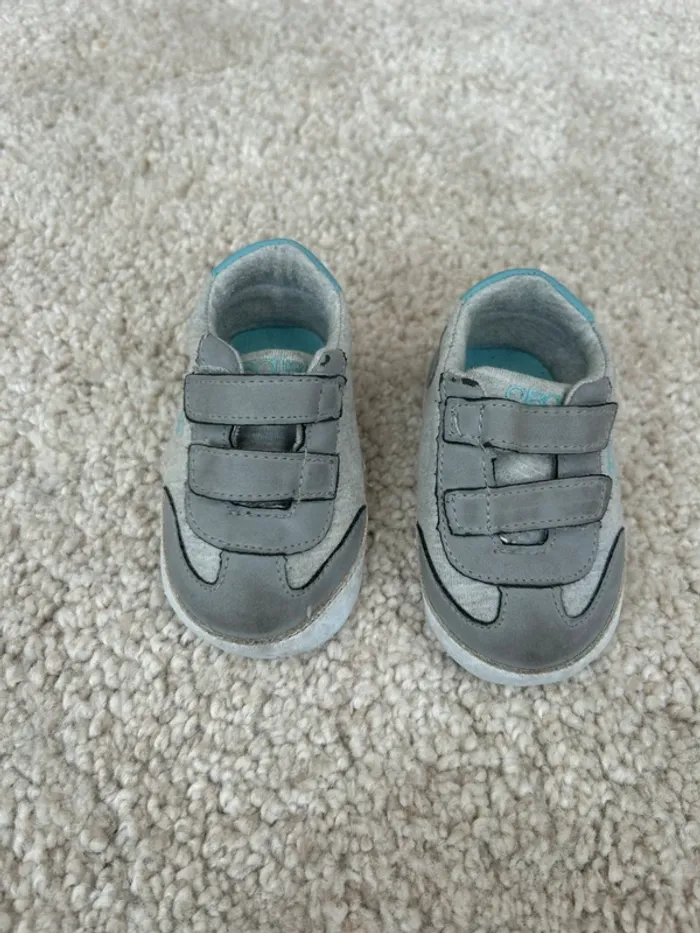 Paire de chaussures type Baskets à scratchs grises mixtes - 6/12 mois - Obaibi