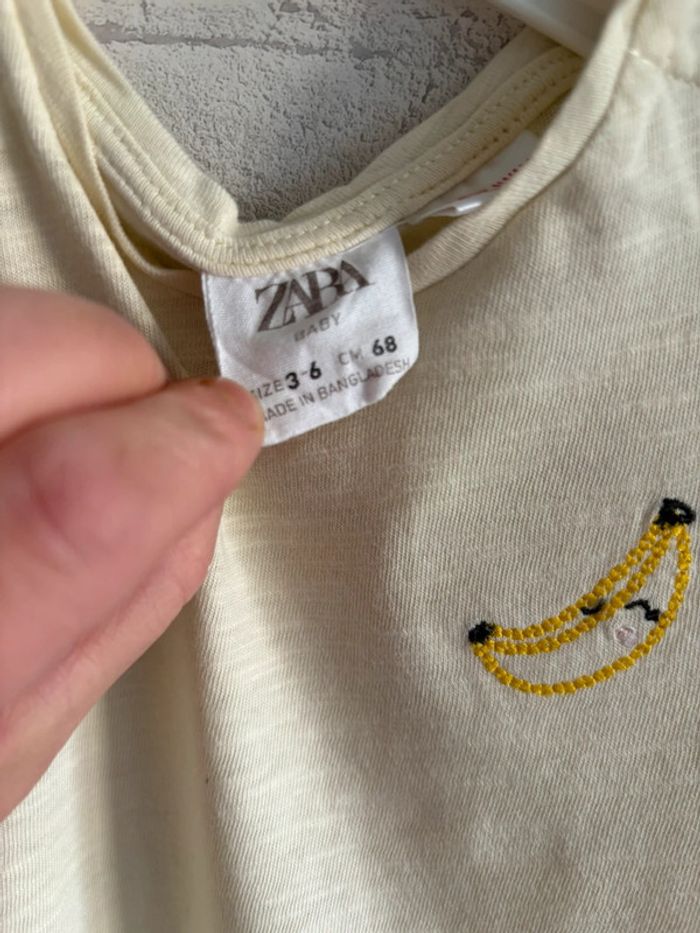 Tee-shirt Zara taille 3/6 mois - photo numéro 2