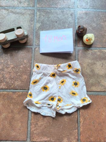 Short fleuri